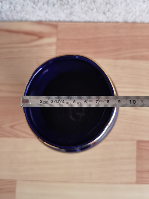 古玩陶瓷藍釉花鳥紋罐拍賣，當前價格260元