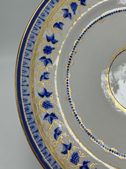 古玩陶瓷清中晚-藍料彩描金花卉紋盤拍賣，當前價格999元
