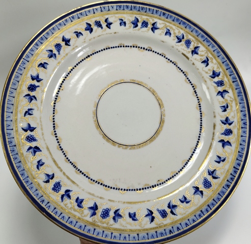 古玩陶瓷清中晚-藍料彩描金花卉紋盤拍賣，當前價格999元