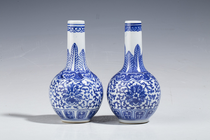 古玩陶瓷青花纏枝蓮紋小天球瓶拍賣,當前價格1200元