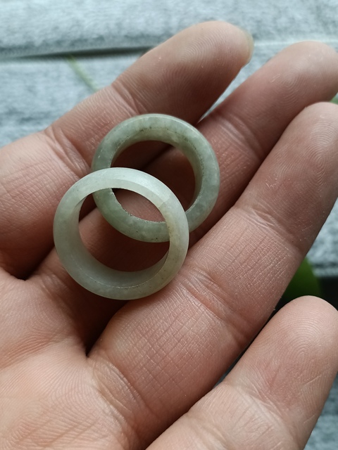 古玩玉器清代天然翡翠戒指拍賣,當前價格980元