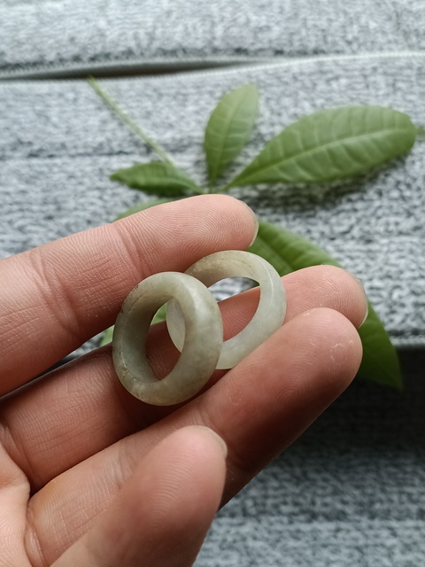 古玩玉器清代天然翡翠戒指拍賣,當前價格980元