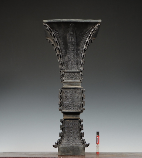 古玩銅器花觚拍賣，當(dāng)前價格36000元