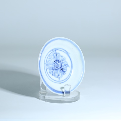 古玩陶瓷明中早期青花盤拍賣,當(dāng)前價(jià)格6000元