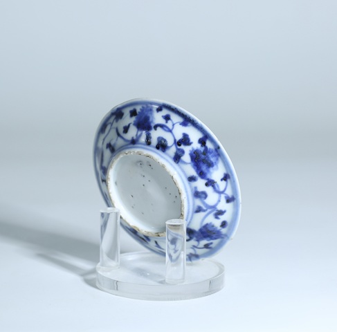 古玩陶瓷明中早期青花盤拍賣,當(dāng)前價(jià)格6000元