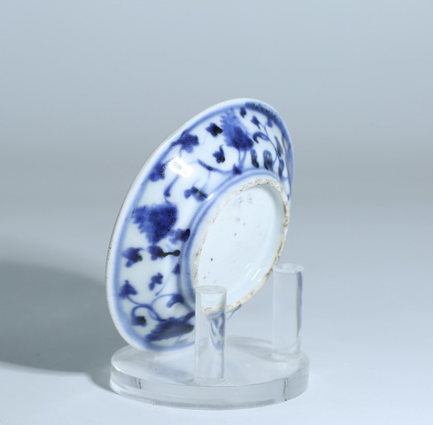古玩陶瓷明中早期青花盤拍賣,當(dāng)前價(jià)格6000元