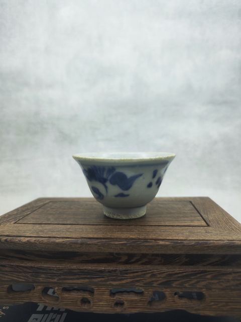 古玩陶瓷明代青花壓手杯拍賣，當前價格366元