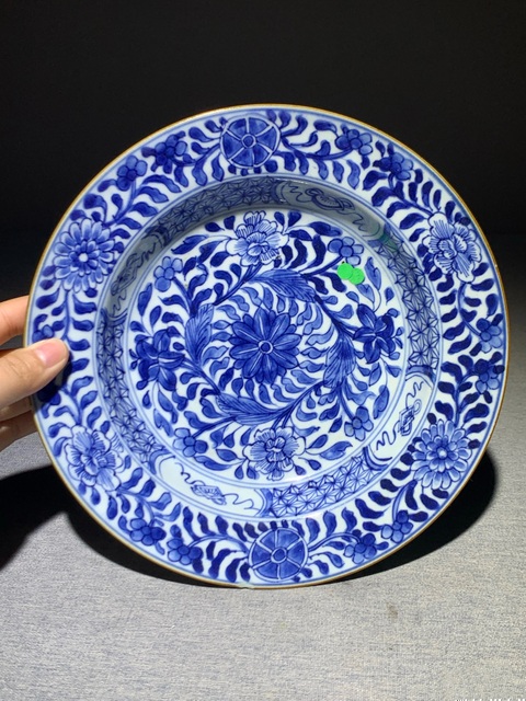 古玩陶瓷清康熙·纏枝蓮花卉紋折沿盤拍賣，當前價格3088元