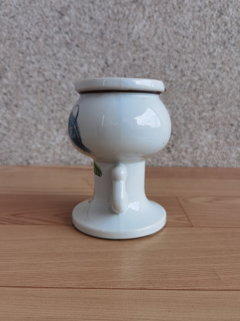 古玩陶瓷花卉紋尊拍賣，當(dāng)前價(jià)格220元