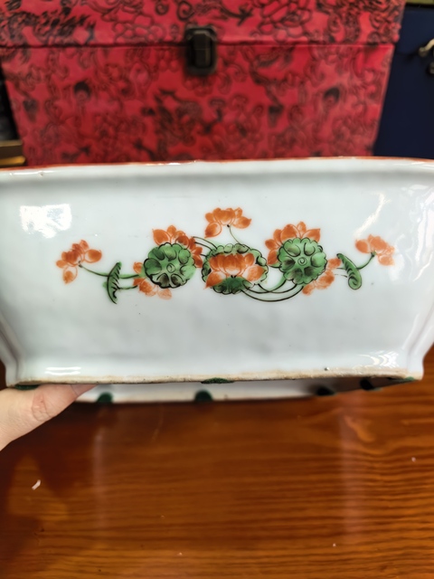 古玩陶瓷廣彩百蝶紋四方倭角盆拍賣，當前價格1888元