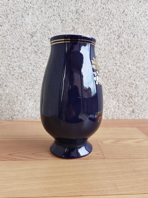 古玩陶瓷藍釉花鳥紋罐拍賣，當前價格260元