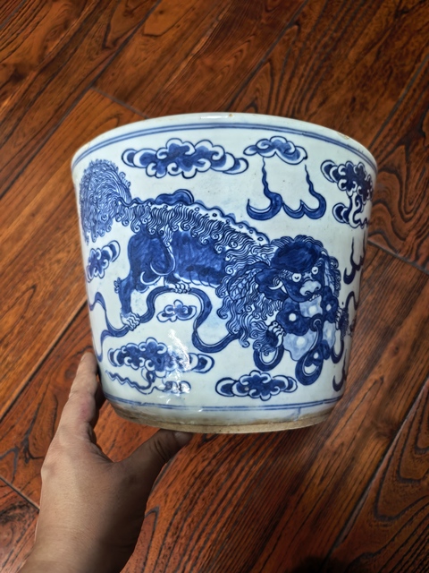 古玩陶瓷道光青花雙獅瑞獸紋花盆拍賣,當前價格16888元