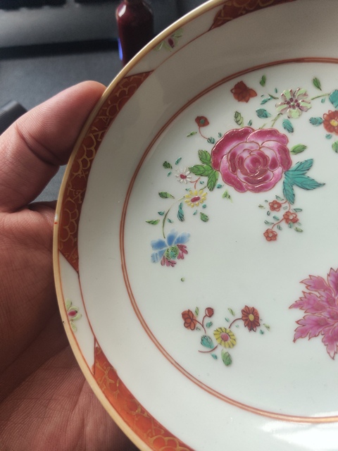 古玩陶瓷清早期粉彩花卉紋盤拍賣,當前價格1800元
