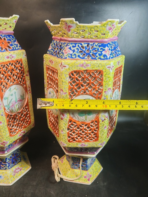 古玩陶瓷粉彩鏤空燈罩拍賣，當前價格10000元