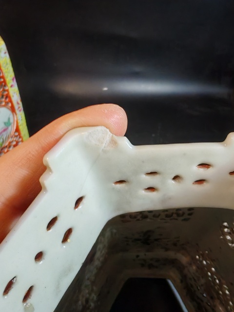 古玩陶瓷粉彩鏤空燈罩拍賣，當前價格10000元