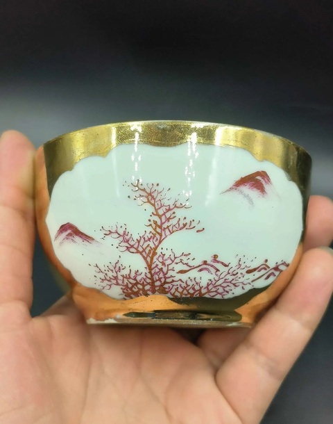 古玩陶瓷金地開(kāi)光胭脂紅彩山水紋杯拍賣，當(dāng)前價(jià)格588元