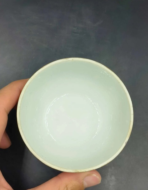 古玩陶瓷金地開(kāi)光胭脂紅彩山水紋杯拍賣，當(dāng)前價(jià)格588元