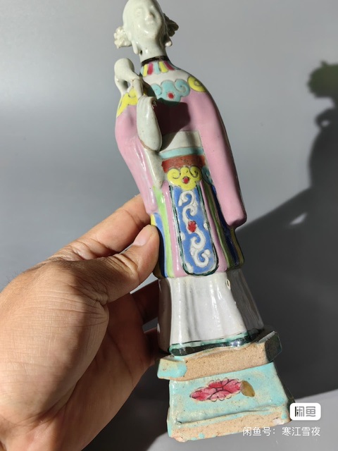古玩陶瓷粉彩人物造像拍賣，當前價格3500元