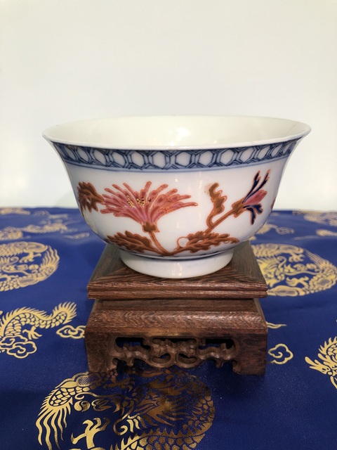 古玩陶瓷民國(guó)-粉彩花卉紋茶碗拍賣，當(dāng)前價(jià)格288元