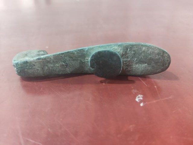 古玩銅器**錯銀**帶鉤拍賣,當前價格588元