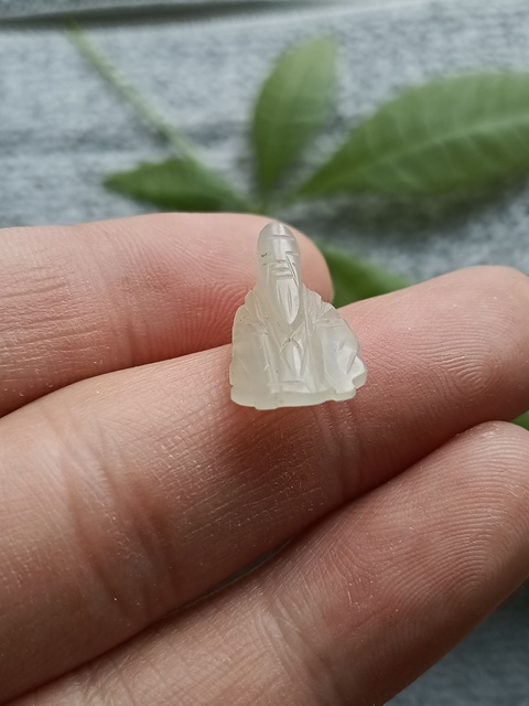 古玩玉器(一口價放漏)超白清代和田白玉雕“壽星帽花”拍賣,當前價格600元