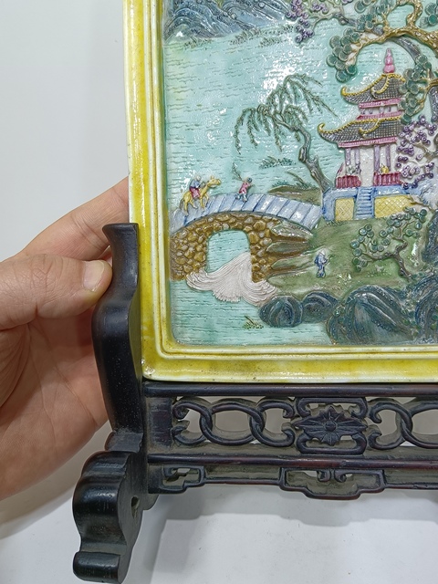 古玩陶瓷晚清民國浮雕山水加彩紋四方瓷板拍賣，當前價格18800元