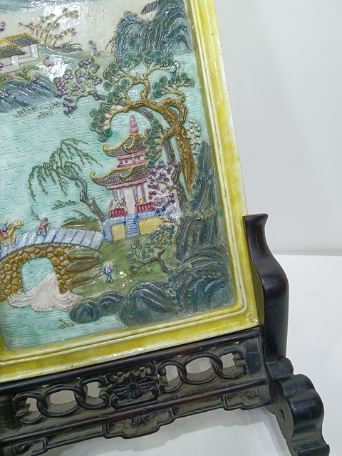 古玩陶瓷晚清民國浮雕山水加彩紋四方瓷板拍賣，當前價格18800元