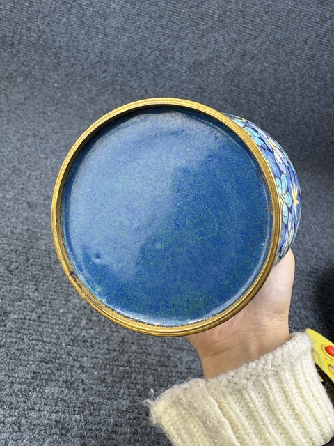 古玩雜項銅胎掐絲琺瑯花卉紋觀音瓶拍賣,當前價格1388元
