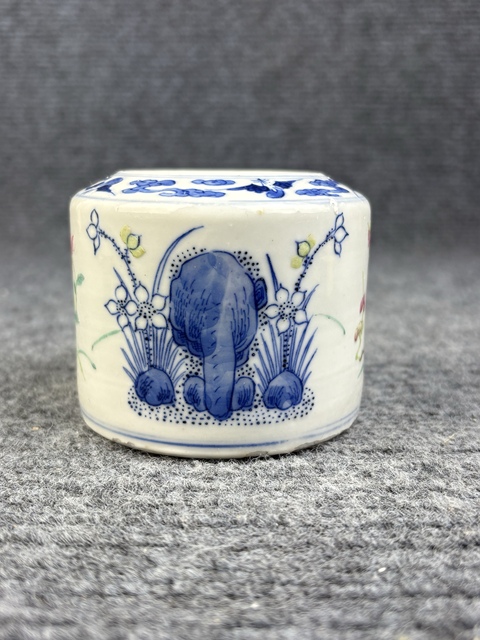 古玩陶瓷青花加粉彩四季花卉水盂拍賣,當前價格4800元