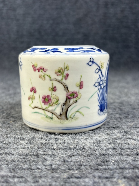 古玩陶瓷青花加粉彩四季花卉水盂拍賣,當前價格4800元