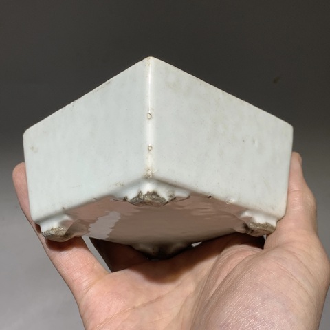 古玩陶瓷白釉四足格洗拍賣，當前價格600元