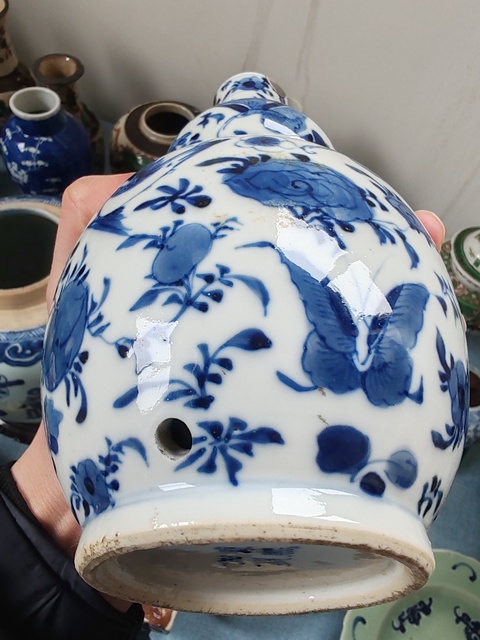 古玩陶瓷晚清時(shí)期青花花鳥紋葫蘆瓶拍賣,當(dāng)前價(jià)格2280元