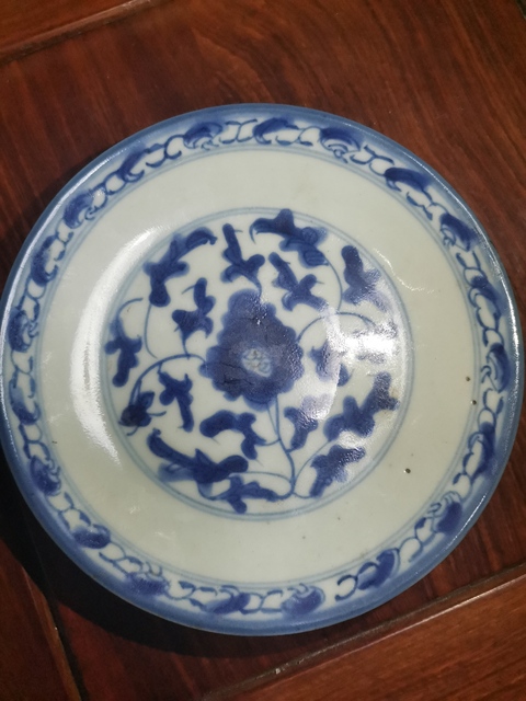 古玩陶瓷清中花卉紋青花盤拍賣，當前價格680元