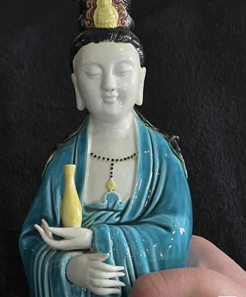 古玩陶瓷孔雀蘭釉觀音像拍賣,當前價格2800元