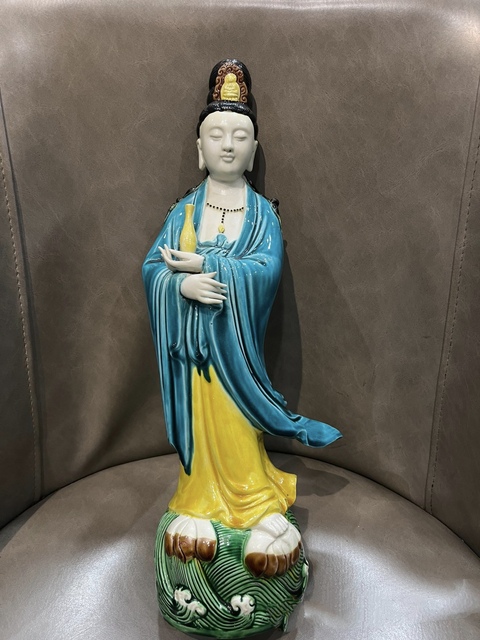 古玩陶瓷孔雀蘭釉觀音像拍賣,當前價格2800元