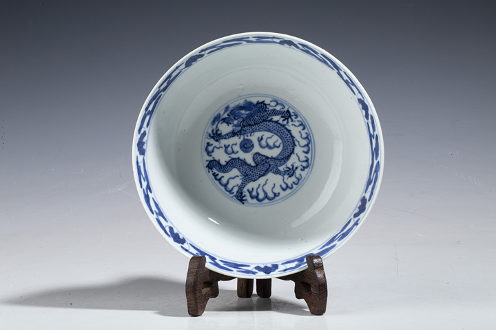 古玩陶瓷清光緒·青花趕珠龍紋大碗拍賣,當(dāng)前價(jià)格7500元