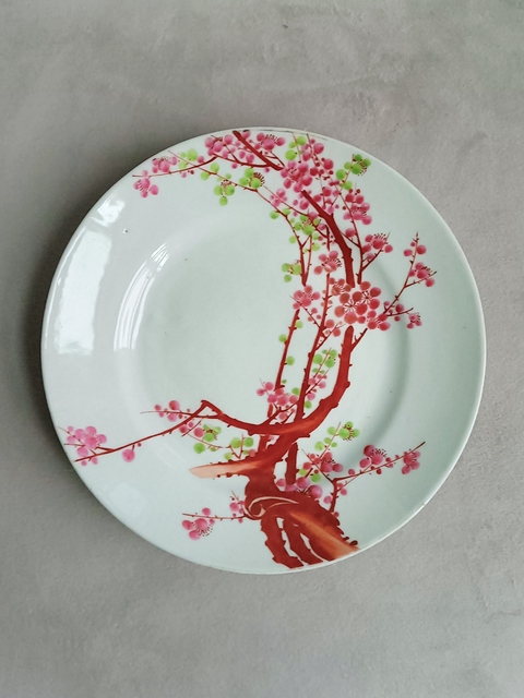 古玩陶瓷粉彩梅花紋盤(pán)拍賣(mài),當(dāng)前價(jià)格530元