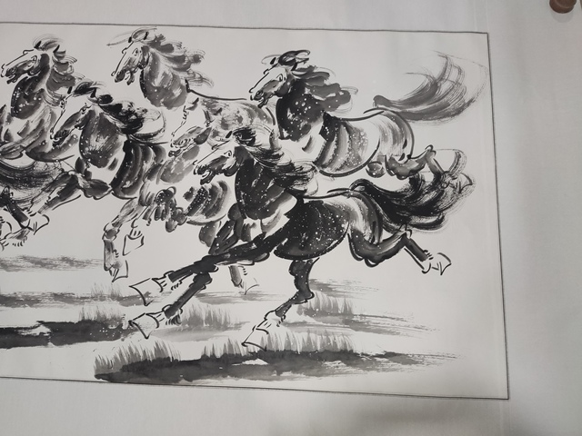 古玩字畫(huà)手工精裱中美協(xié)朱勇 奔馬圖拍賣(mài),當(dāng)前價(jià)格298元