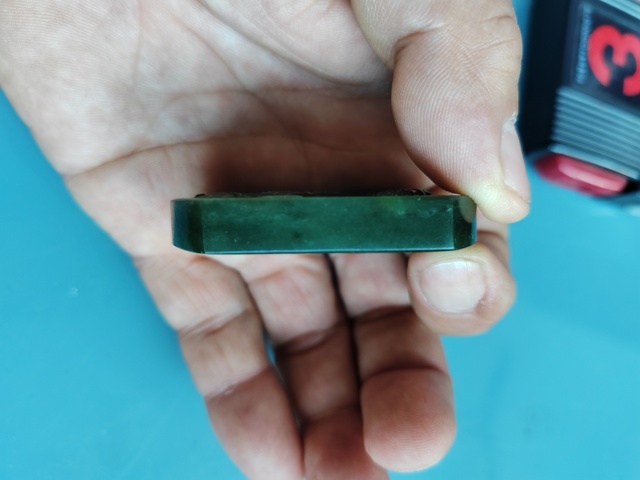 古玩玉器和田碧玉子岡牌雕“虎虎生威”牌拍賣，當前價格488元