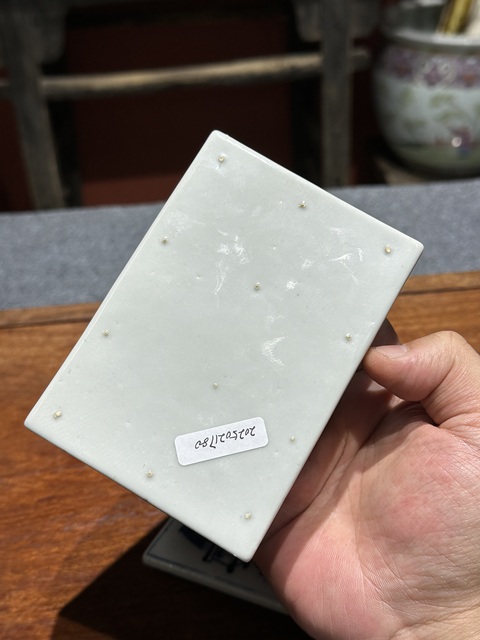 古玩陶瓷清代中期青花細路博古紋大號雙格印泥盒拍賣，當前價格16800元