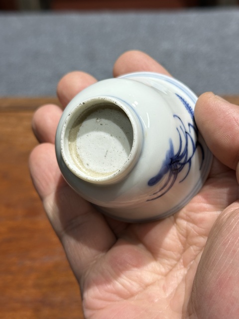 古玩陶瓷明代晚期青花花卉紋杯拍賣,當(dāng)前價(jià)格8800元