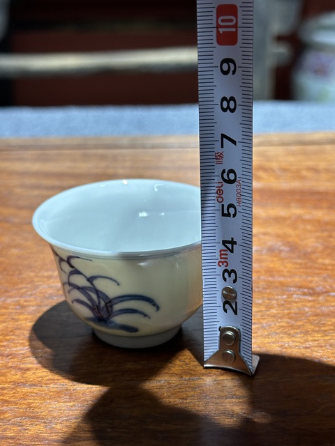 古玩陶瓷明代晚期青花花卉紋杯拍賣,當(dāng)前價(jià)格8800元