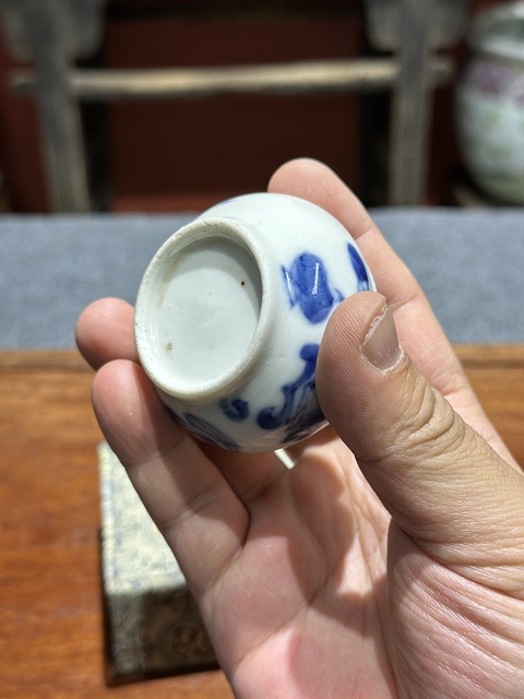 古玩陶瓷清代中期青花博古紋印泥盒拍賣，當前價格6800元