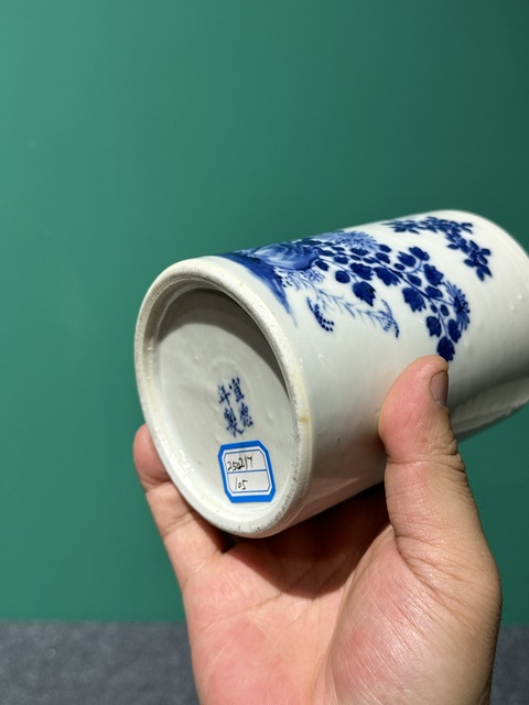 古玩陶瓷清代光緒青花花鳥紋筆筒拍賣，當前價格6800元
