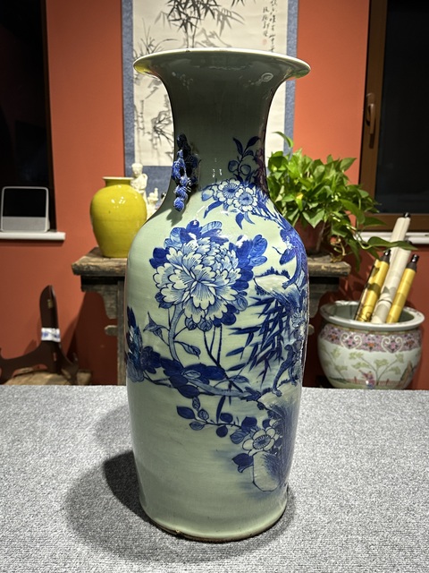 古玩陶瓷清代咸豐青花猴子采桃紋300件賞瓶拍賣，當前價格12800元