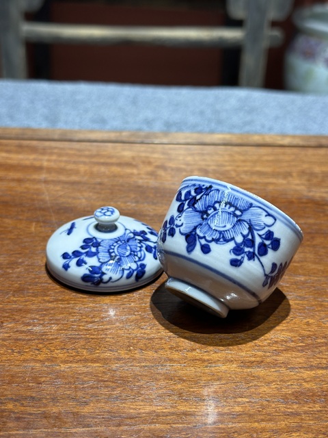 古玩陶瓷清代嘉道青花花卉紋蓋缸拍賣,當前價格1800元