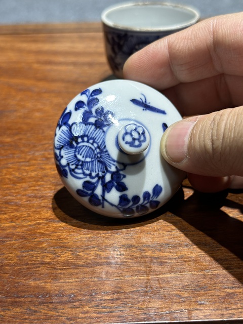 古玩陶瓷清代嘉道青花花卉紋蓋缸拍賣,當前價格1800元