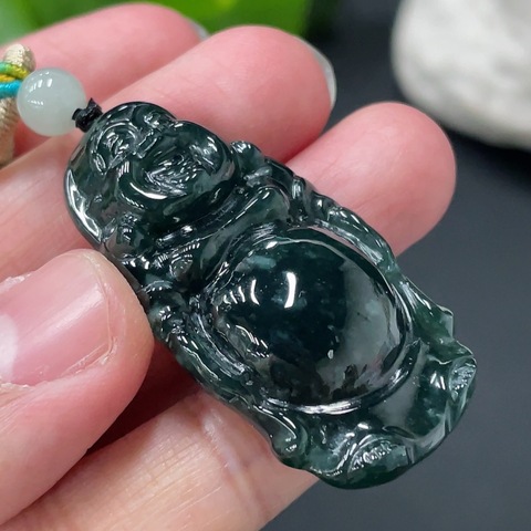古玩玉器252天然翡翠雕刻佛公題材掛件送證書拍賣，當前價格280元
