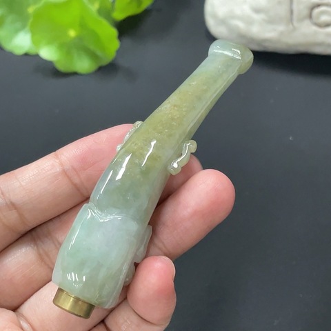古玩玉器251天然翡翠煙嘴送證書拍賣,當前價格198元