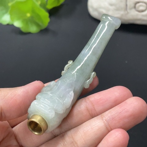 古玩玉器251天然翡翠煙嘴送證書拍賣,當前價格198元
